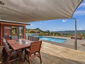 Splash into Style with Breathtaking Views