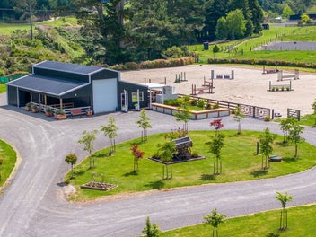 Equestrian Gem 5kms From Taupo CBD!
