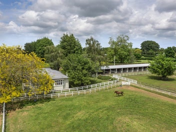 Elegant Country Living
