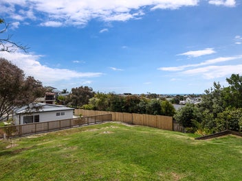 OHOPE LAND - GLORIOUS LAND! VIEWS TOO!