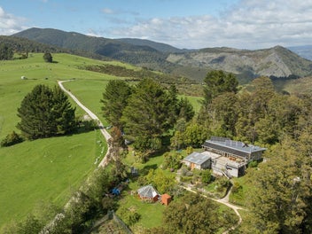 Unique Lifestyle Retreat