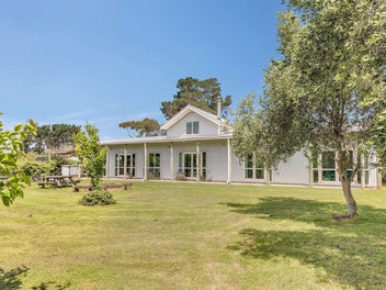 Off-Grid Eco Retreat! - 1.55 ha