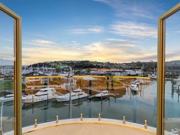 Unmatched Size. Unbeatable Value. Waterfront L...