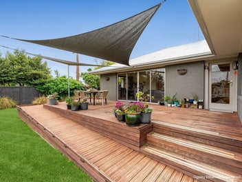 3 Beds, 2 Baths, 2 Garages, 2 Large Decks & More