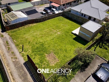 BUILD YOUR DREAM HOME IN THE BAY!
