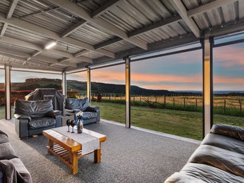 Amazing Views & Location