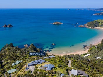 Coastal retreat with endless horizons