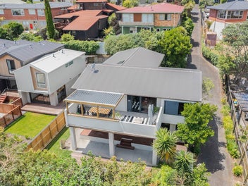 5 Bed 257m² – Best Bang Under $2M