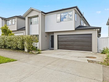 Luxury Living - Must View