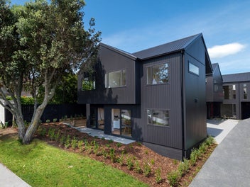 Brand New Standalone and Low Maintenance