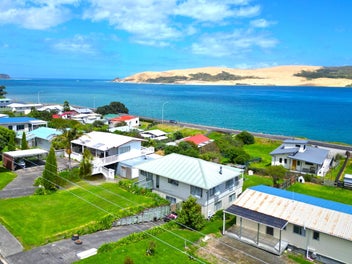 Opononi water views location