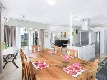 Lakeside Living Made Easy. Move in & Enjoy!