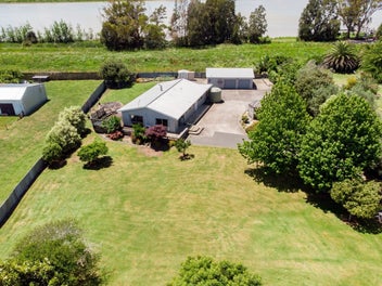 SERENE & SPACIOUS WITH SUB-DIVISION POTENTIAL