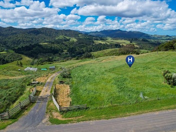 Serene Waikino Countryside Awaits
