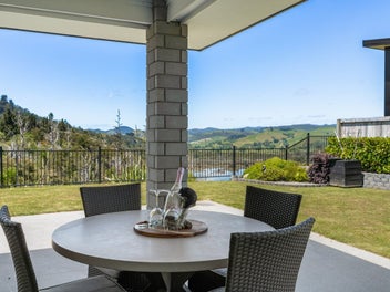Outstanding Estuary & Rural Views