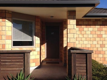Furnished, Low maintenance Townhouse in ...