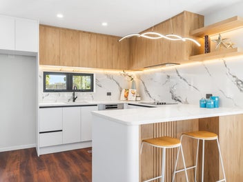 Affordable & Freehold With Parking!