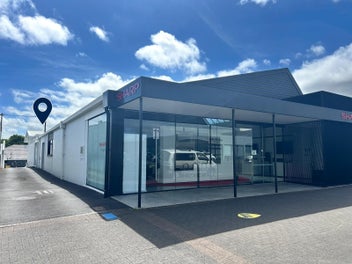 Image 1 of 8