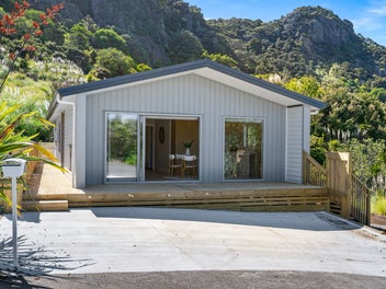 Modern Retreat - Presenting all Offers
