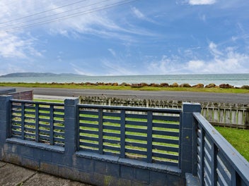 Colac Bay waterfront opportunity