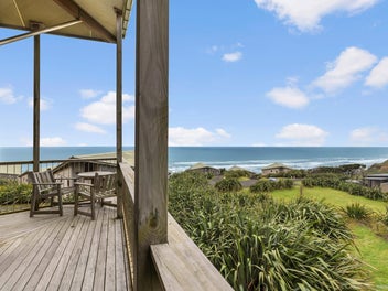 Redefining Holiday Living. Your Clifftop Chale...