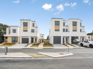 3-levels, 3-bedrooms and a massive boat garage!