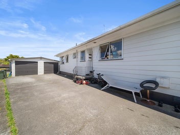 3 bedrooms 3 Utilities wow