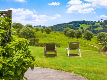 Priced to sell – don’t miss this idyllic...
