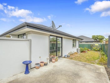 * UNDER OFFER * First Home Buyers Or Retirees