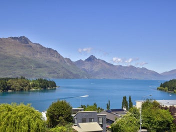 A Rare Opportunity in the Heart of Queenstown