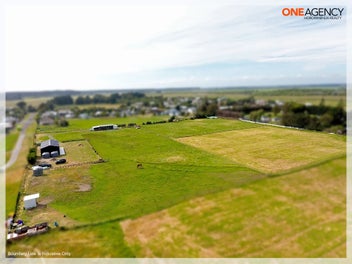 Over 7 Acres With Brand New 18x9 Powered Shed!!