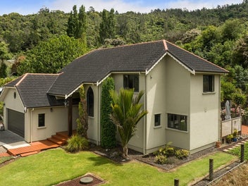 Nestled in picturesque Kauraeranga Valley