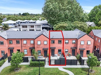 Stylish and Cozy 2-Bedroom Unit