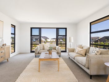 Rolleston 5 Bed Home Next To Reserve