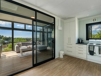 Hill top views! Live the Life you've Imagined!