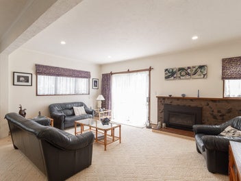 Spacious Family Oasis in Prime Location