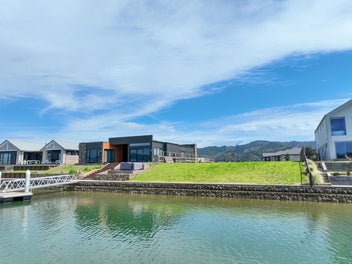 Waterfront Section with House Plans