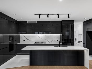 Multi-Generational Living-418sqm(mol) floor area!