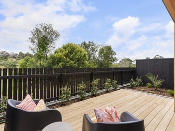THE LAST 2 HIGH-END HOMES