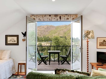 Luxury Living & Income Potential in Historic Clyde