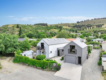 Luxury Living & Income Potential in Historic Clyde