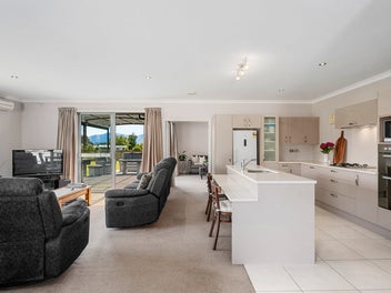 Fantastic Lifestyle Awaits
