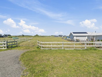 Exclusive Waitarere Rise