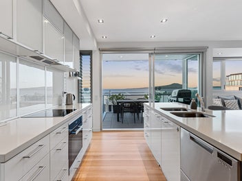 Coastal Cachet with Stunning Views