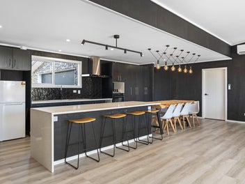 Large Family Retreat