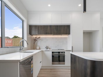 Price reduced! Brand New & Quality In Torbay
