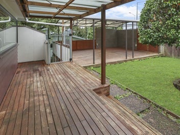 Home & Granny, Returning $1,100 PW!