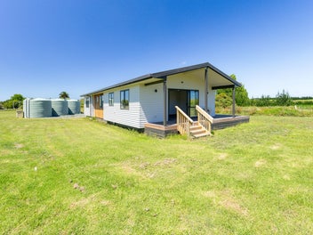 Super Value, Family Home
