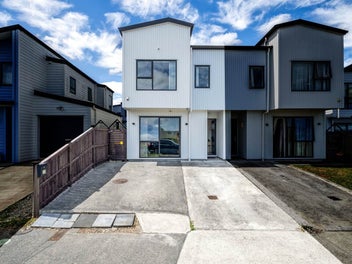 Dream Home in Desired Location!