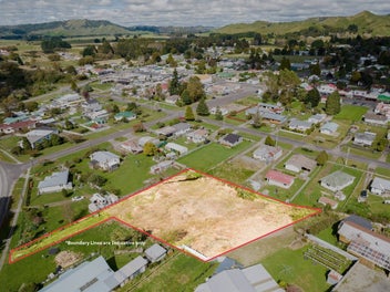 Spacious Section With Options!
